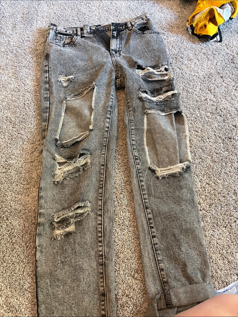 SHEIN Women's Distressed Straight Jeans in Washed Gray